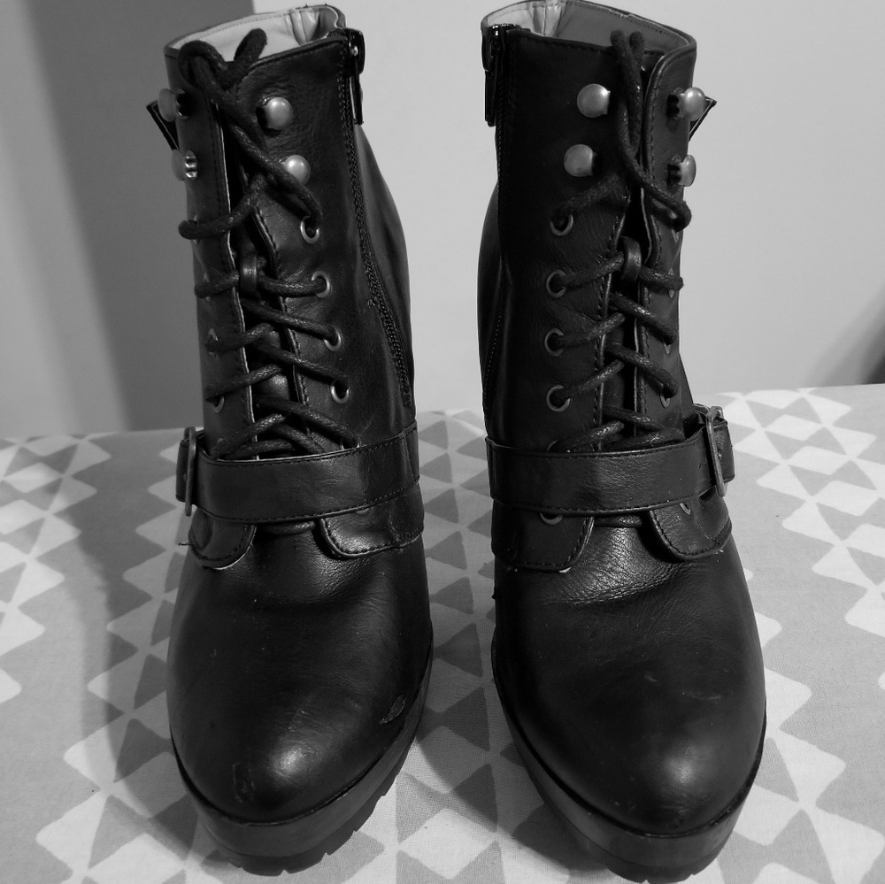 Shoes/boots